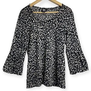 Sharon Young Leopard Print Bubble Sleeve Top - Large